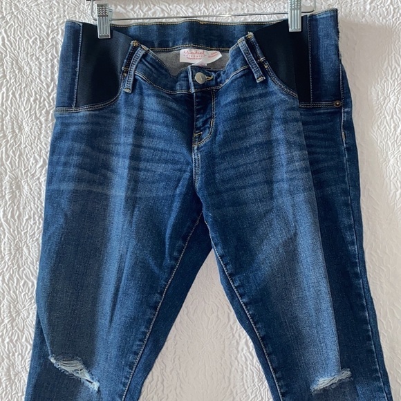 Isabel Maternity By Ingrid & Isabel Distressed Skinny Raw Hem Jeans - Picture 4 of 13